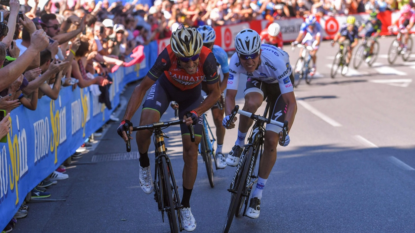 Nibali e Jungels durante la 15esima tappa del Giro (Afp)
