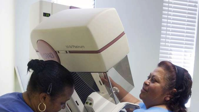 Tumori:aumentano nuovi casi tra le donne