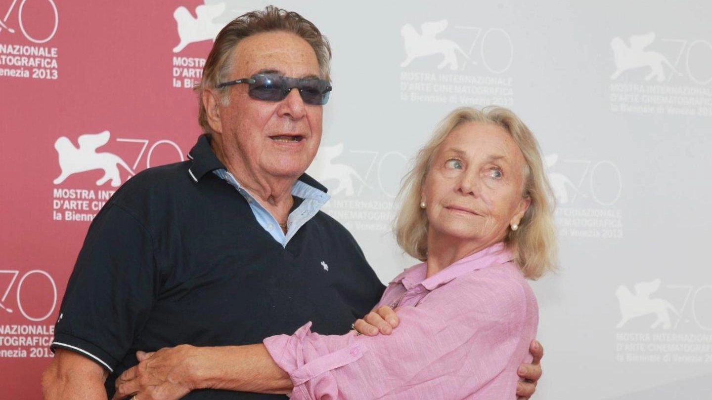 Carlo Alighiero con la moglie Elena Cotta