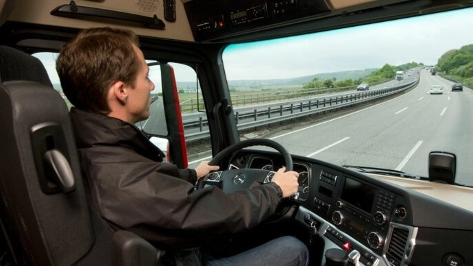 Camion e incubo angolo cieco: sensore obbligatorio dal 2024