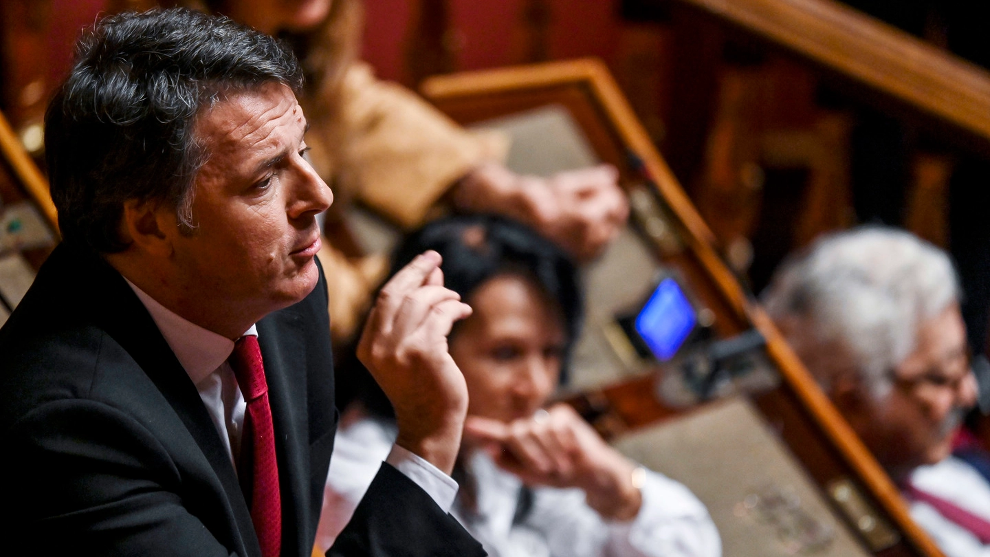 Matteo Renzi nel corso del suo intervento al Senato