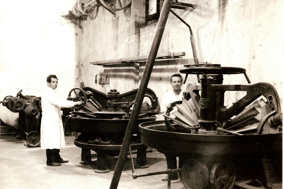La lavorazione al pastificio Cavalieri all'inizio del secolo scorso