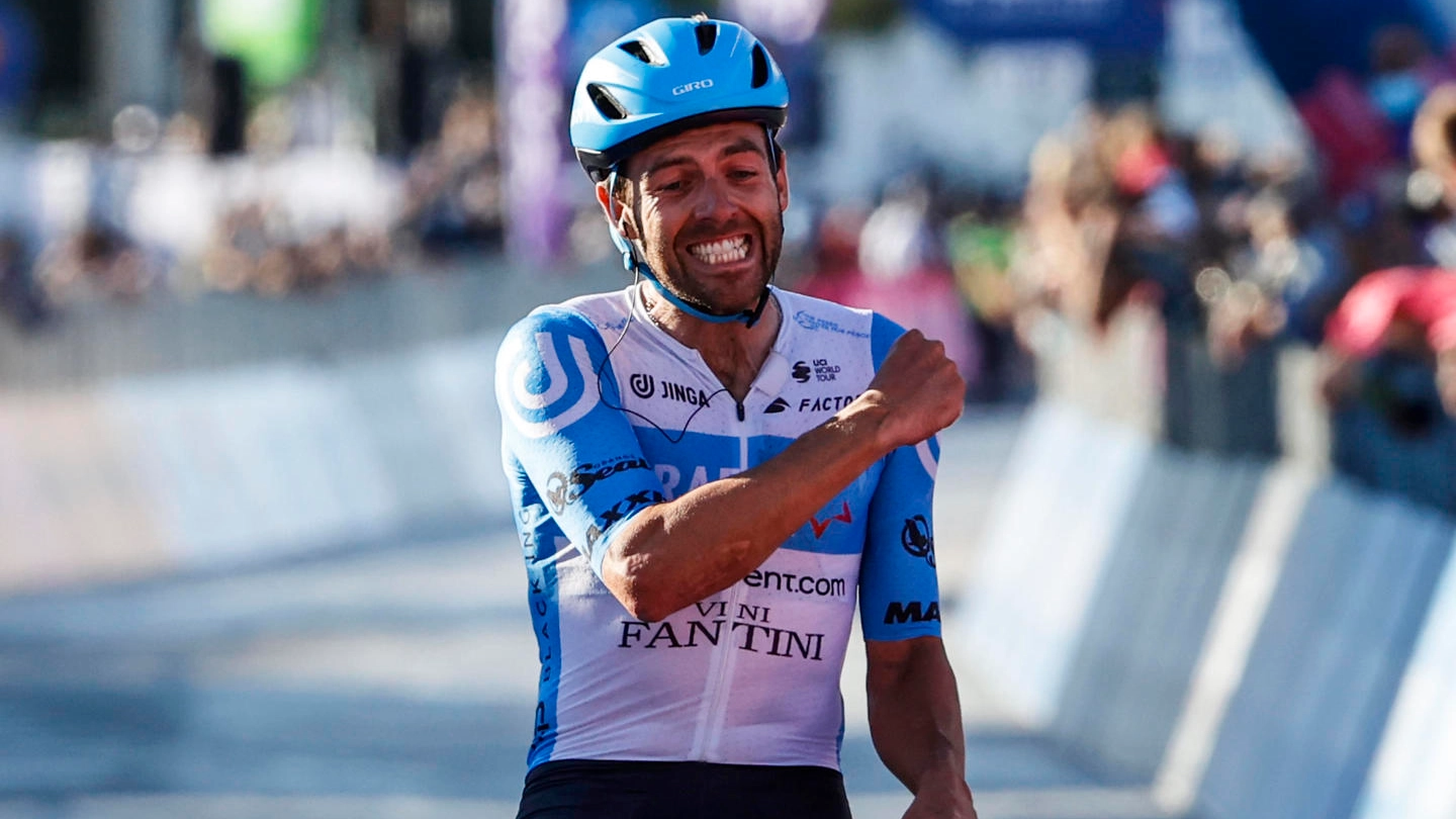 Giro d'Italia, Alex Dowsett ha chiuso in bellezza la fuga dell'ottava tappa (Ansa)