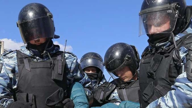 Polizia conferma, 500 fermi oggi a Mosca
