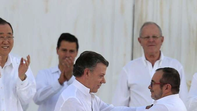 Colombia, firmata pace governo-Farc