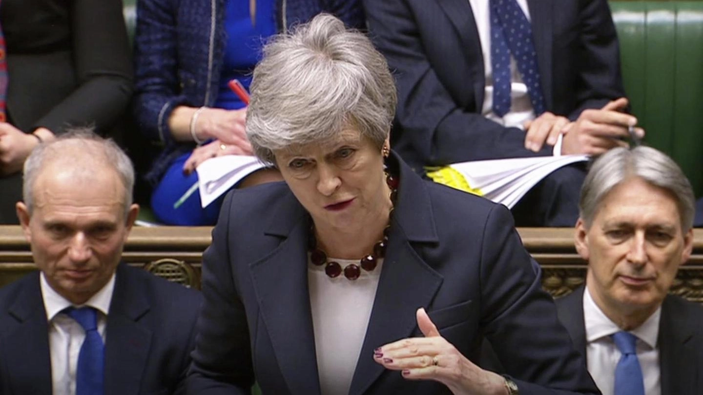 Theresa May parla al parlamento britannico (Ansa)