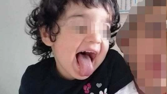 Bimbo di 5 anni frustato con cavi elettrici, fermate madre e 'zia' - Italia  