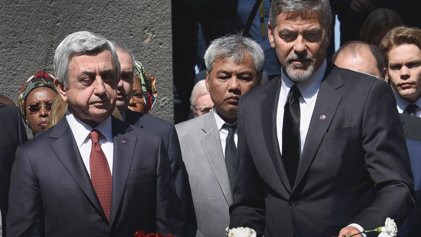 George Clooney col presidente armeno Serzh Sarkisian (AFP)