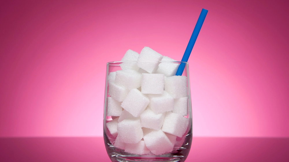 Lo zucchero può provocare anche patologie psichiatriche – Foto: iStock / AngiePhotos