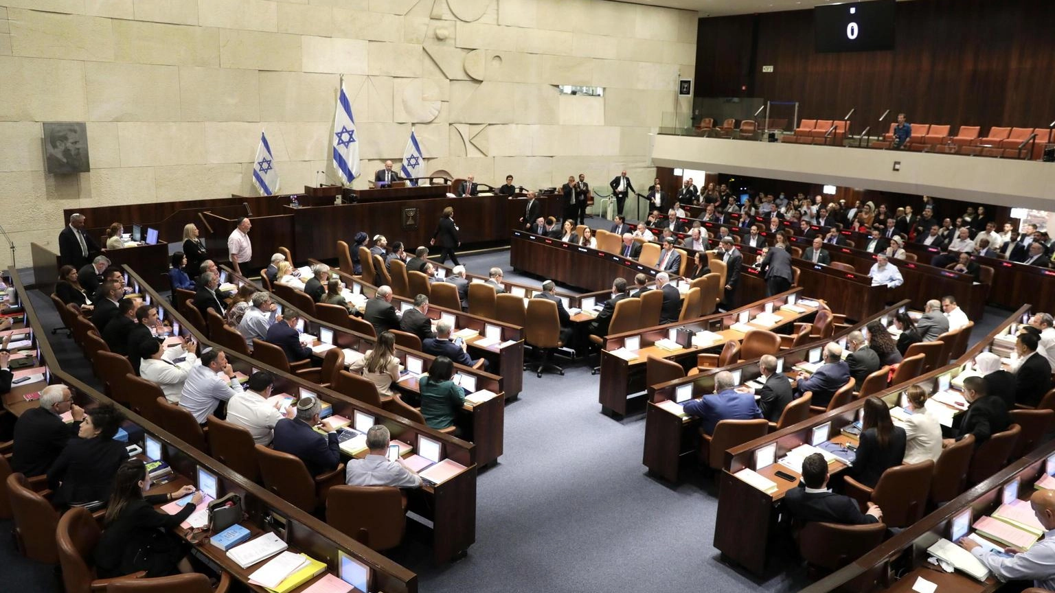 Knesset discute su pena morte, insorgono i parenti ostaggi