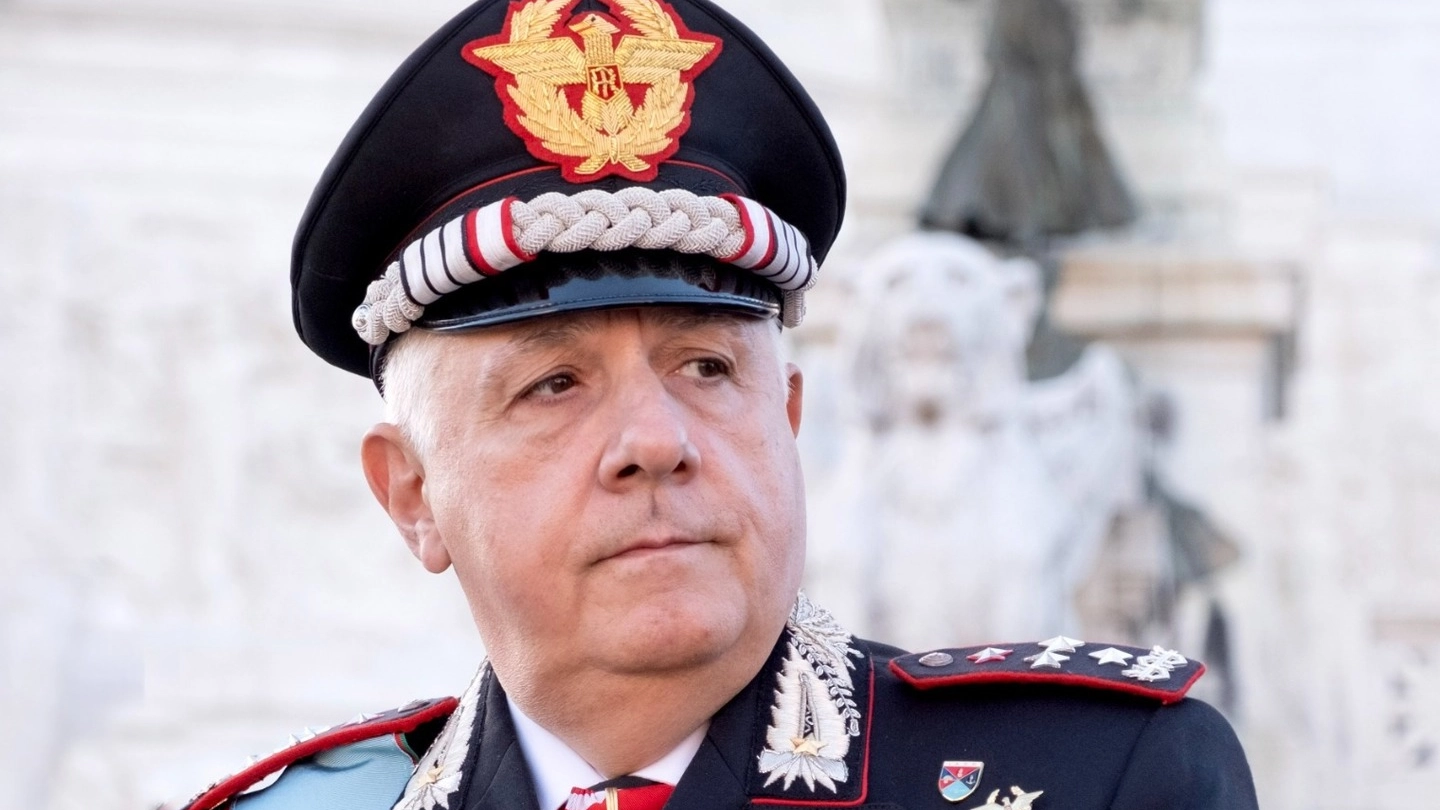 Generale Teo Luzi, comandante generale dei carabinieri