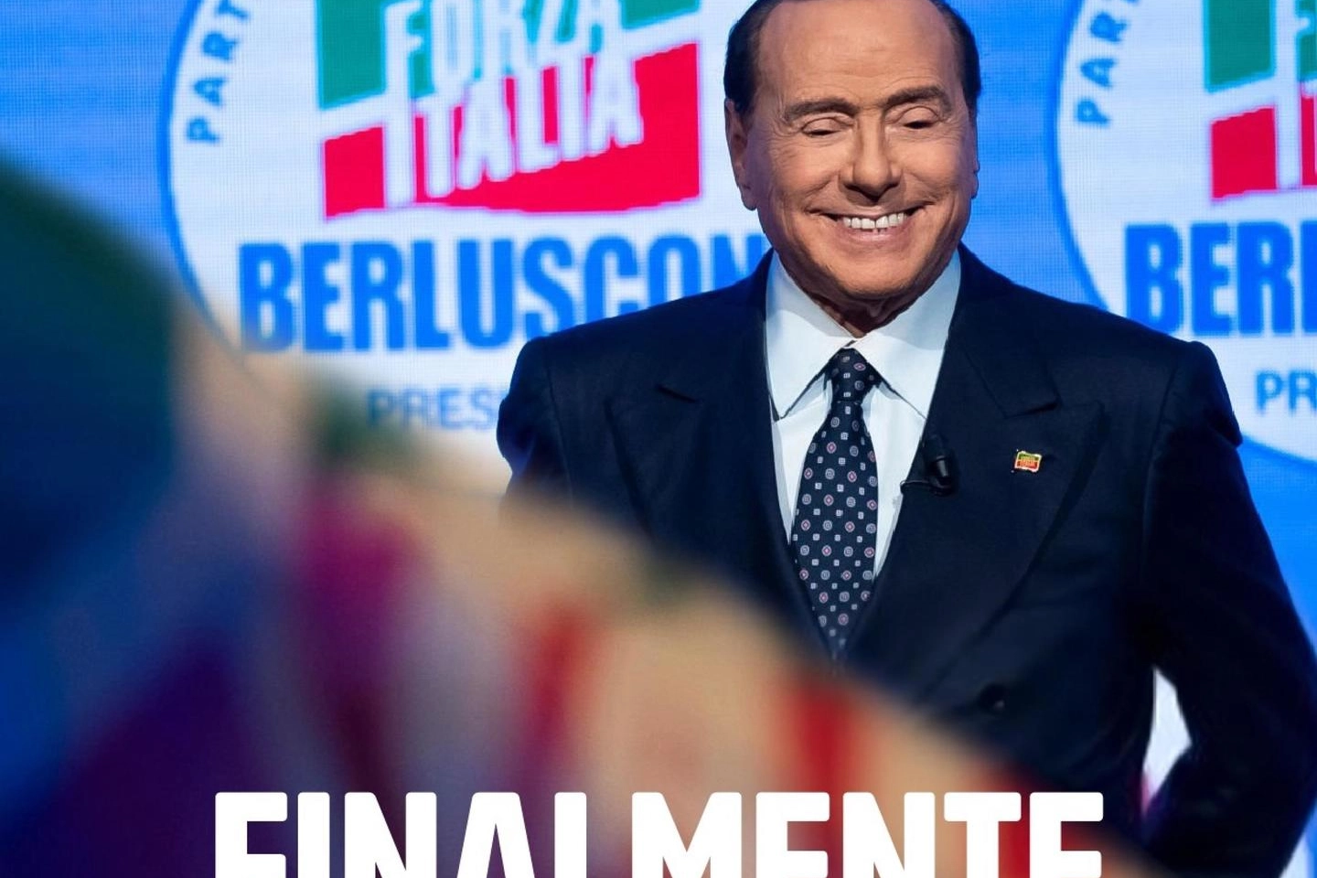 La foto pubblicata sulla sua pagina Fb da Silvio Berlusconi