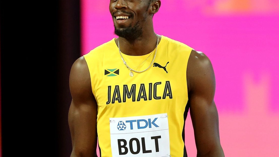 Usain Bolt dopo essersi qualificato per la finale dei 100 metri (Lapresse)