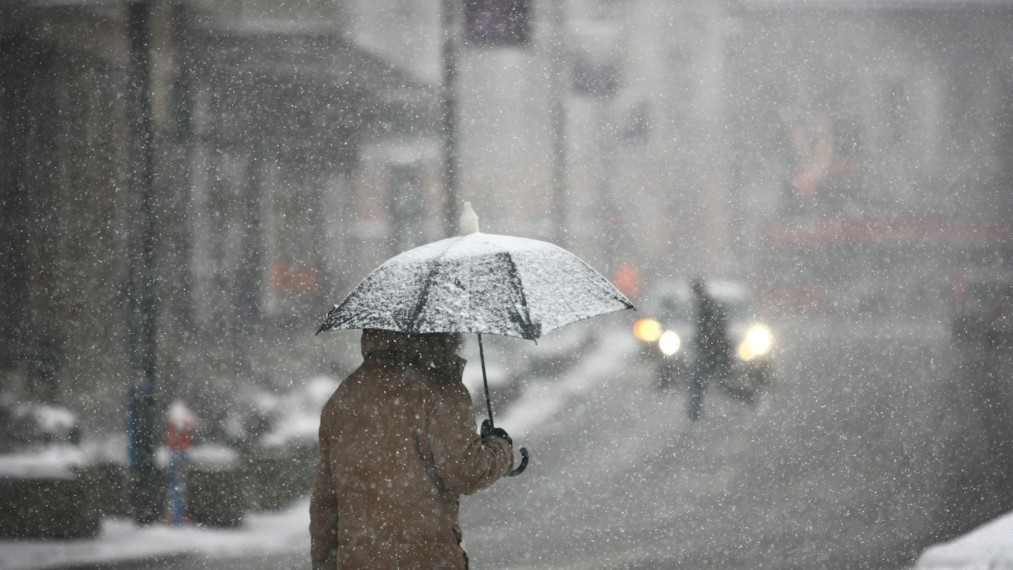 Previsioni del tempo, neve in arrivo (foto iStock)
