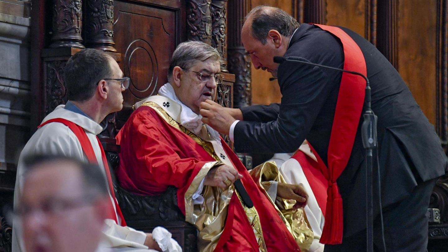 San Gennaro, il cardinale Sepe colto da malore (Ansa)