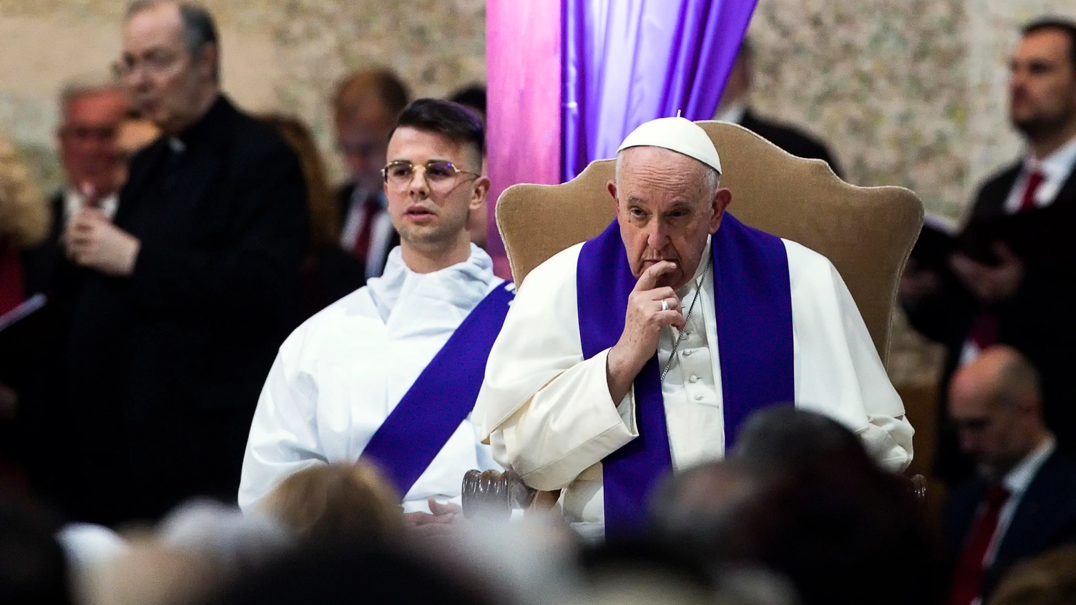 Papa Francesco prosegue nella tolleranza zero