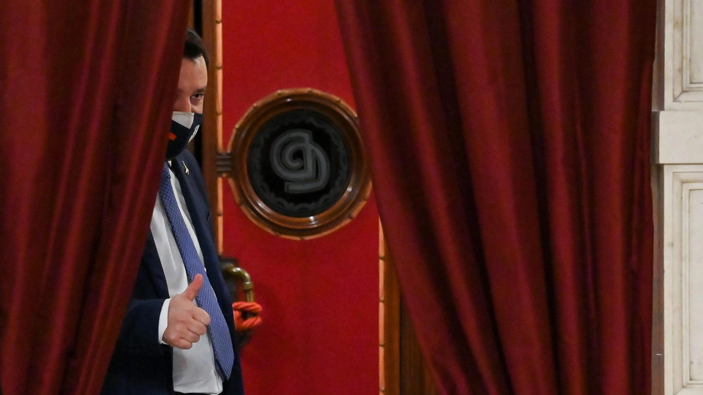 Salvini alla Camera per le consultazioni (Ansa)