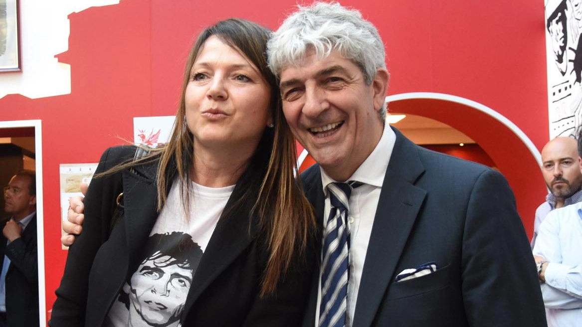 Paolo Rossi, scomparso a 64 anni, con la moglie Federica Cappelletti