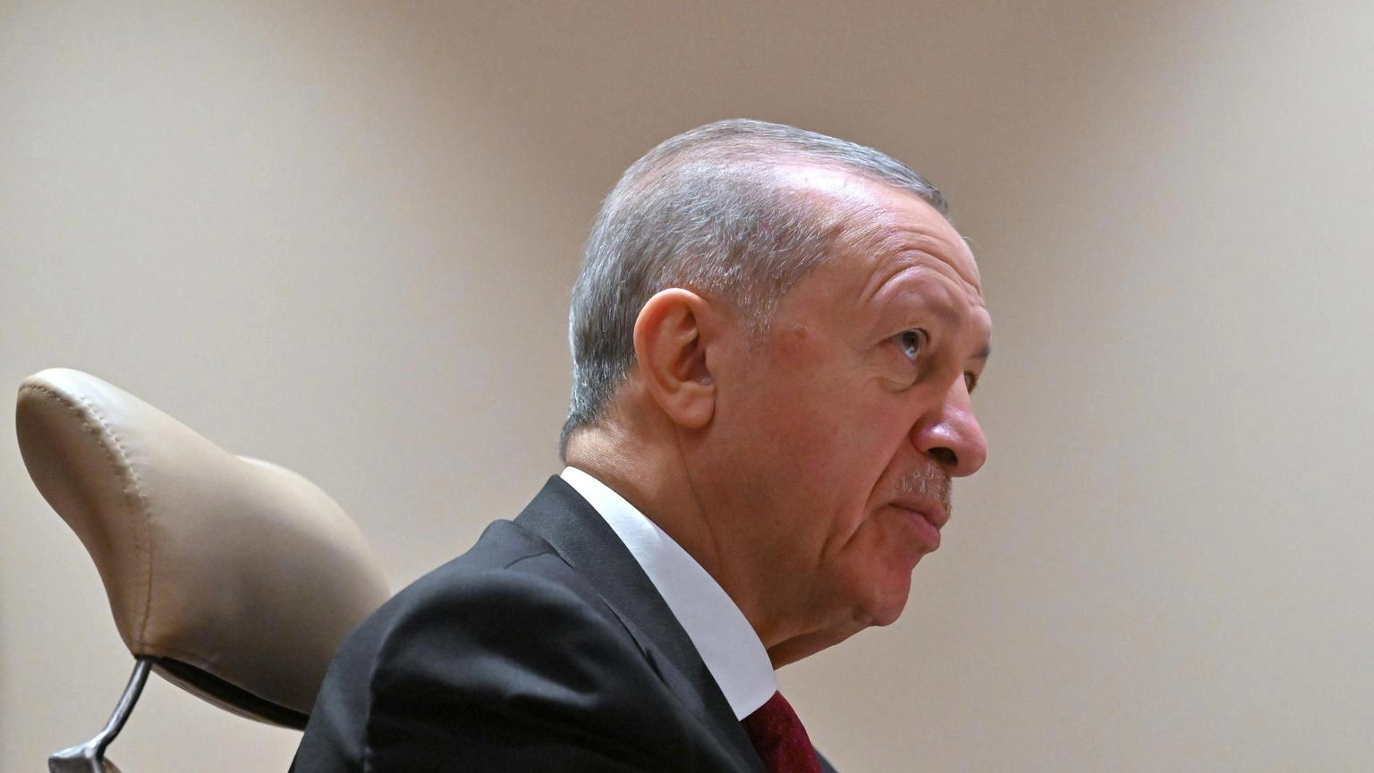 Erdogan, 'non emarginare la Russia nell'accordo sul grano'