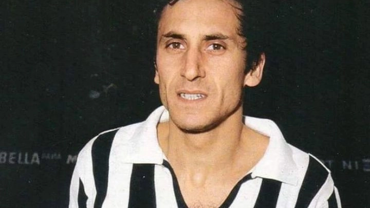 Beppe Furino con la maglia della Juve