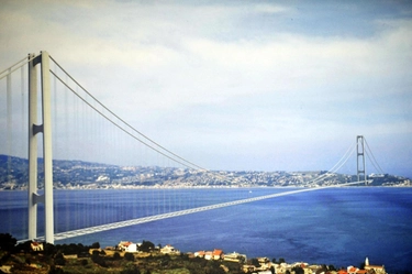 Ponte sullo Stretto di Messina, la storia infinita. Da Carlo Magno a Salvini