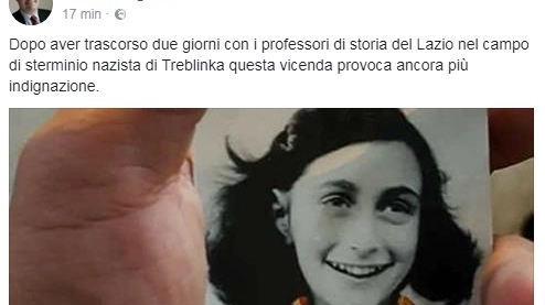 L'adesivo di Anna Frank con la maglia della Roma - Dire