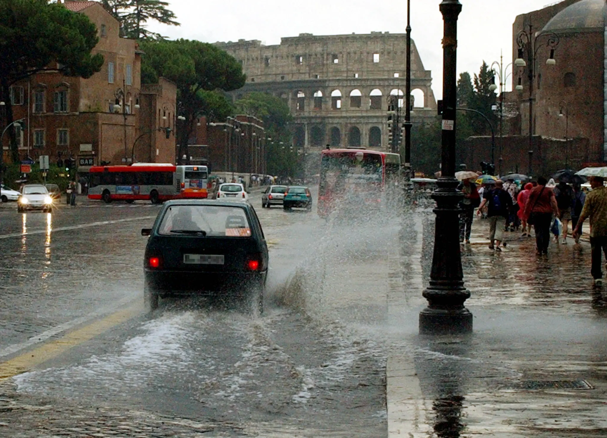 Maltempo Lazio, nuova allerta gialla per domani, 8 novembre: ancora piogge