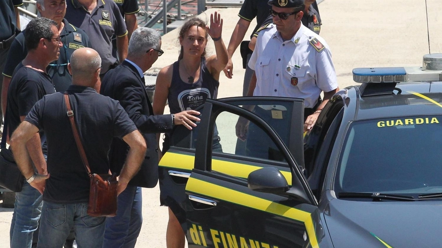Carola Rackete è libera: il gip non convalida l'arresto (Ansa)