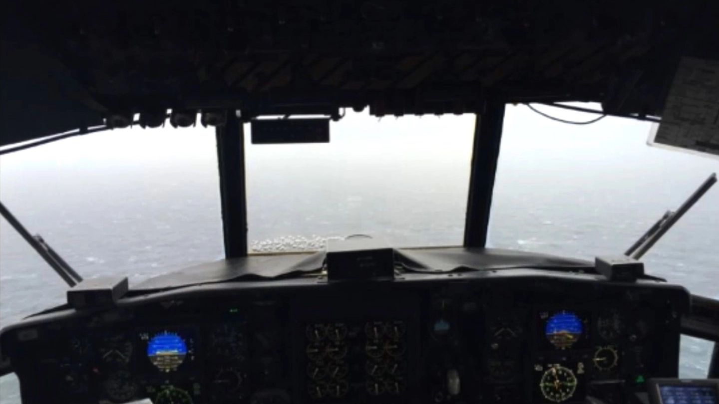 Uragano Joaquin, scompare nave cargo: le ricerche della Guardia Costiera (Afp)