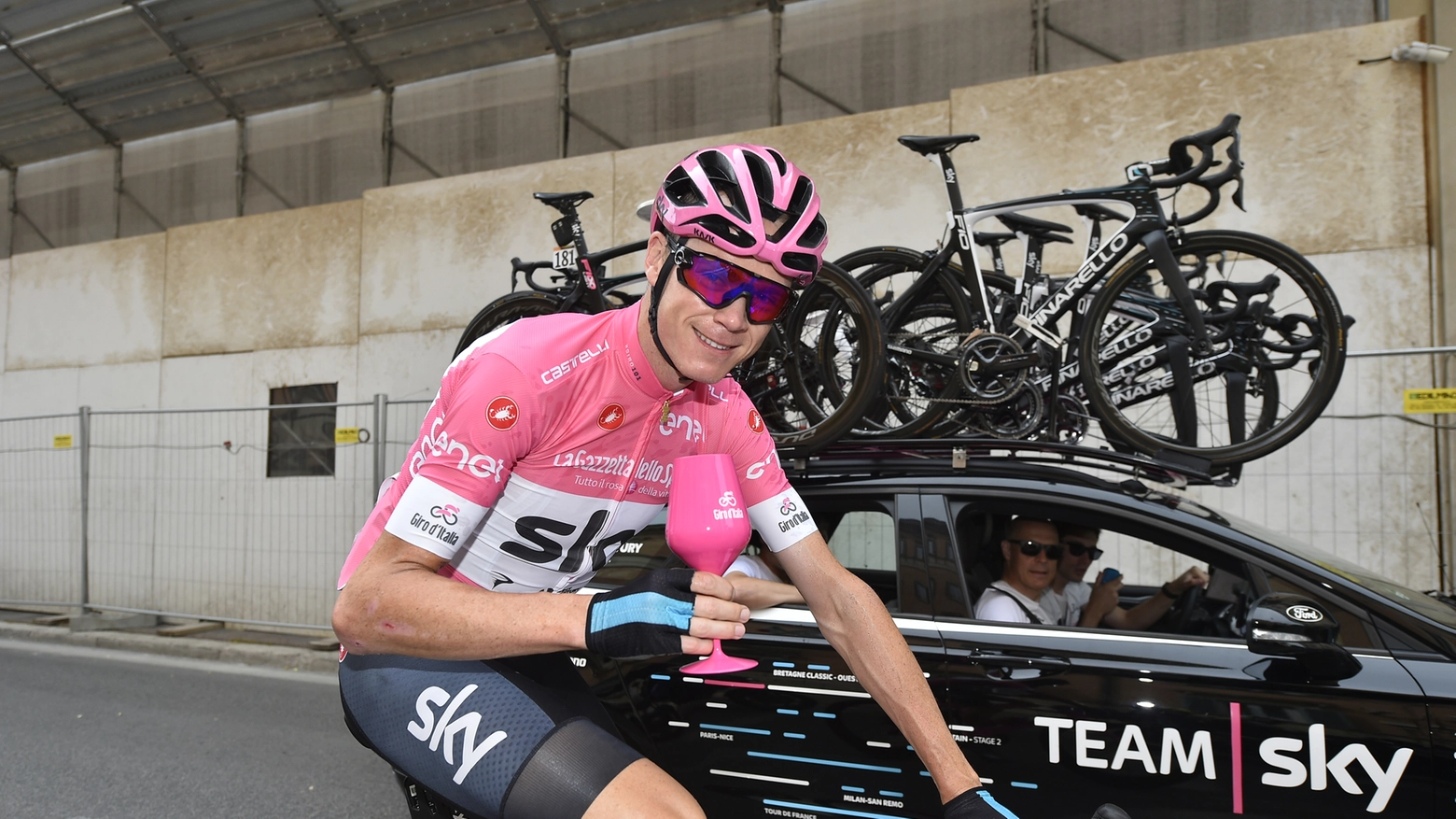 Chris Froome in rosa a Roma