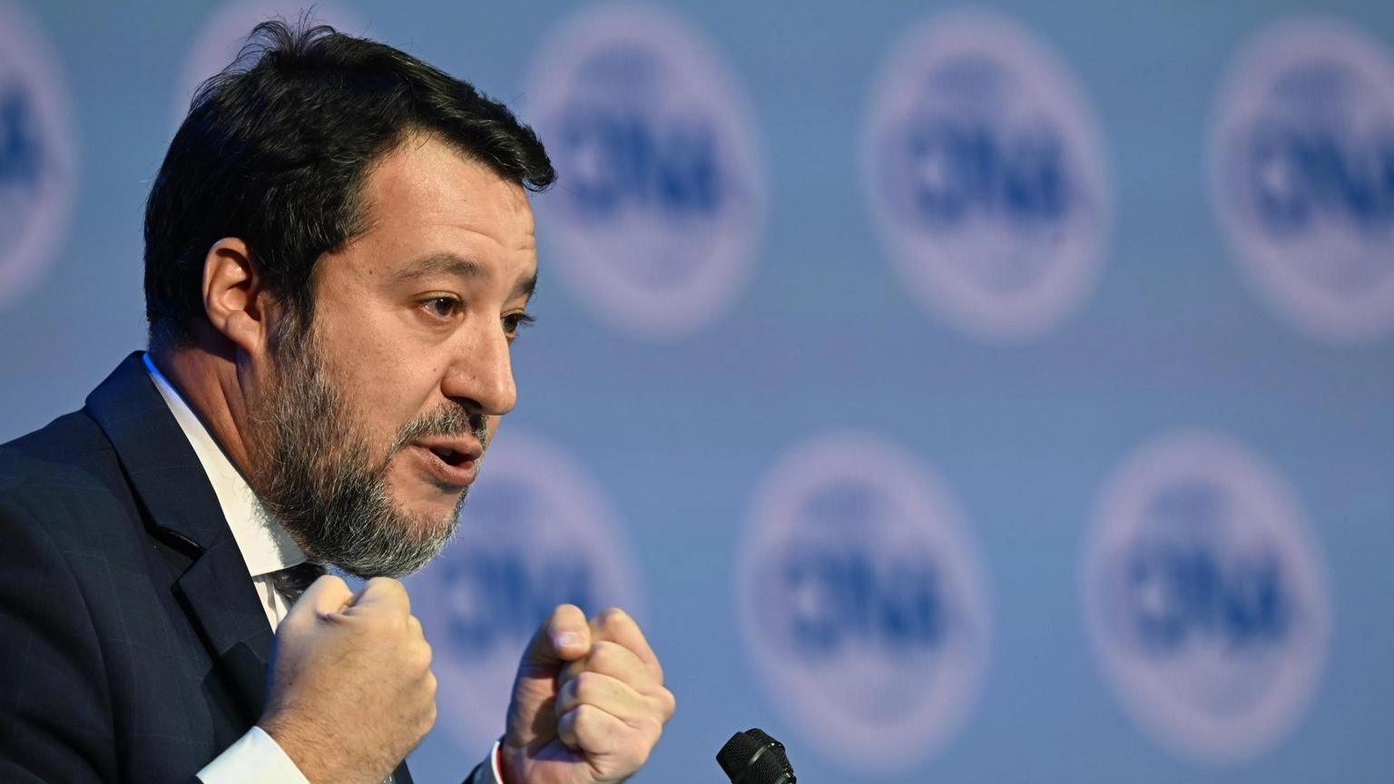 Salvini, se Cgil e Uil non rispettano le regole interverrò