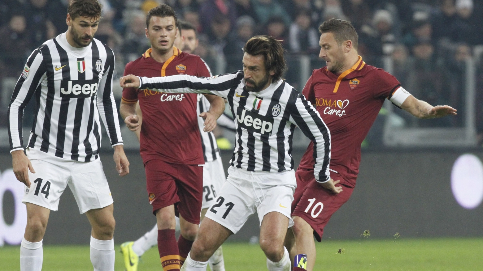 Pirlo e Totti, leader di Juventus e Roma (Newpress)
