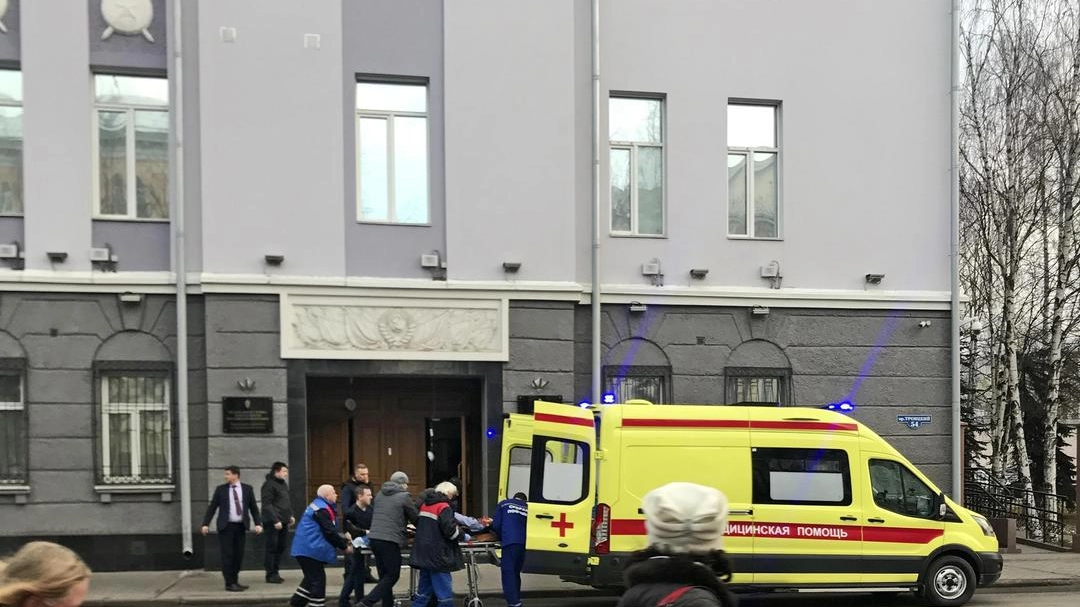 Russia, attentato alla sede dell'Fsb (Ansa)