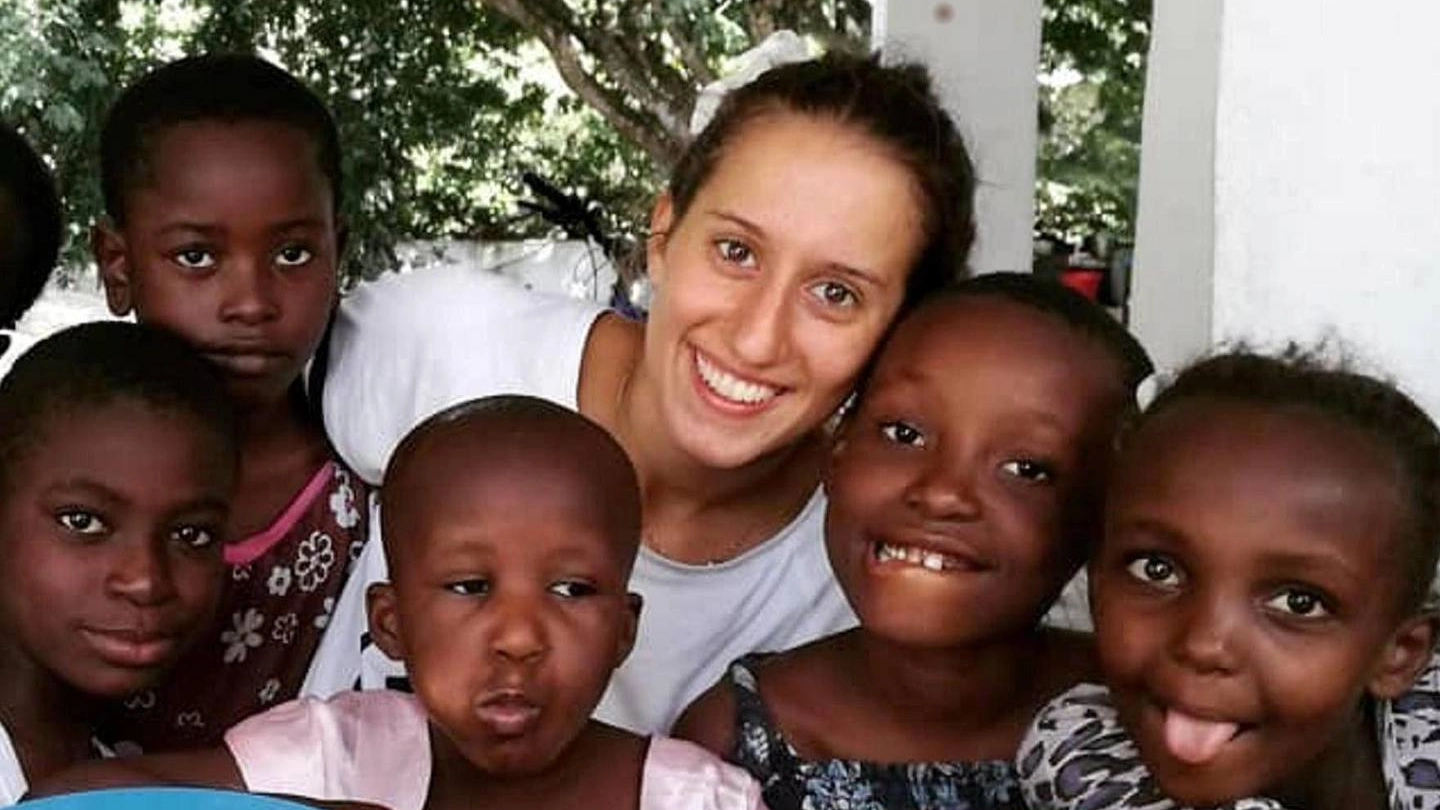 Silvia Romano, 25 anni, era andata in Kenya come volontaria della Ong Africa Milele