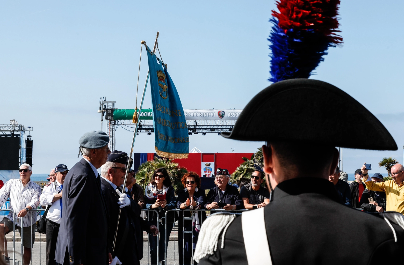 Un momento al Lido di Ostia durante il XXV raduno nazionale dell'Associazione Nazionale Carabinieri, 7 Maggio 2023, Ostia, Roma. ANSA/GIUSEPPE LAMI