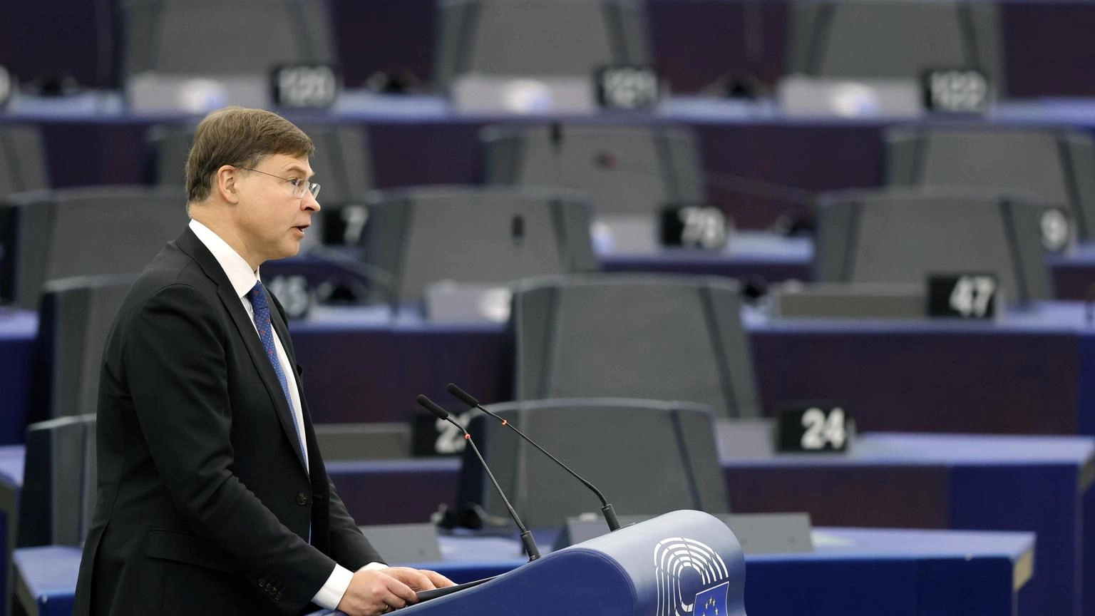 Dombrovskis, 'sulla riforma del Patto divergenze superabili'