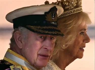 Re Carlo compie 75 anni. Il compleanno e le curiosità: dalla stanza ‘segreta’ al menu