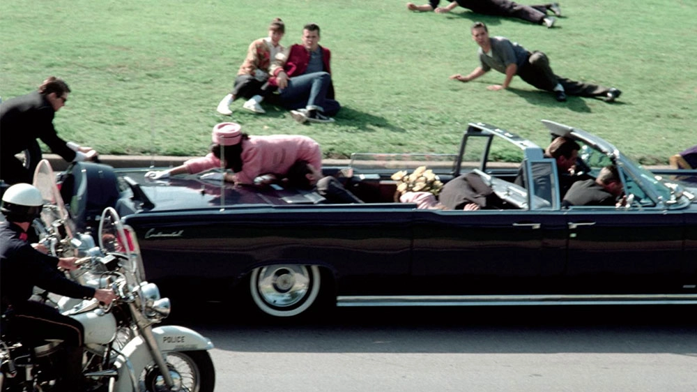 Una scena del film 'JFK' – Foto: Warner Bros.