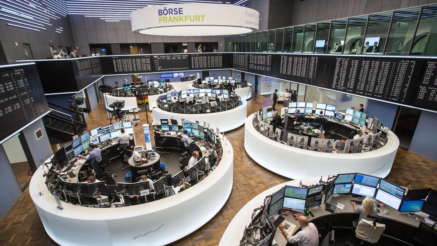 Una veduta della Borsa di Francoforte (Ansa)