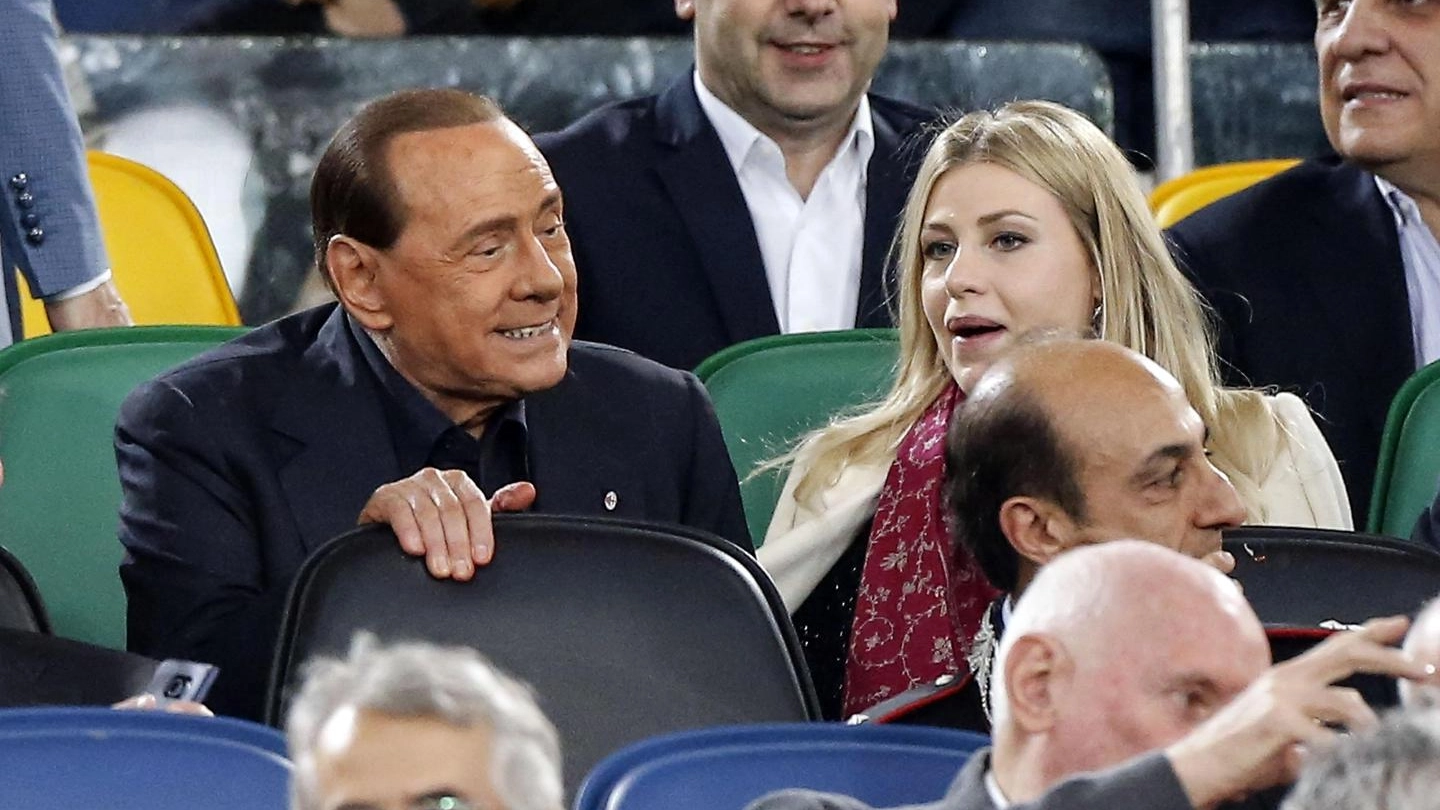 Silvio Berlusconi e Barbara Berlusconi allo stadio (Ansa)
