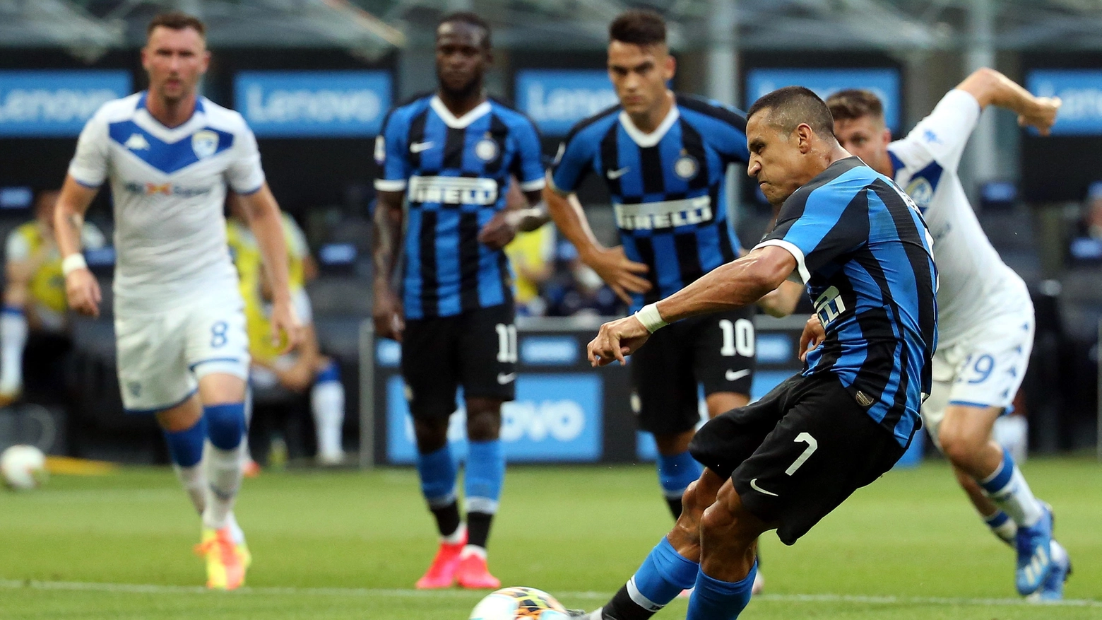 Alexis Sanchez, attaccante dell'Inter (Ansa)
