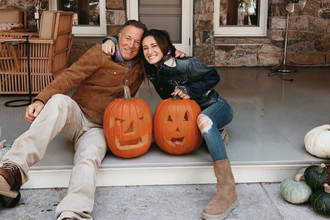 Jessica Springsteen e il papà in una foto postata sul Instagram