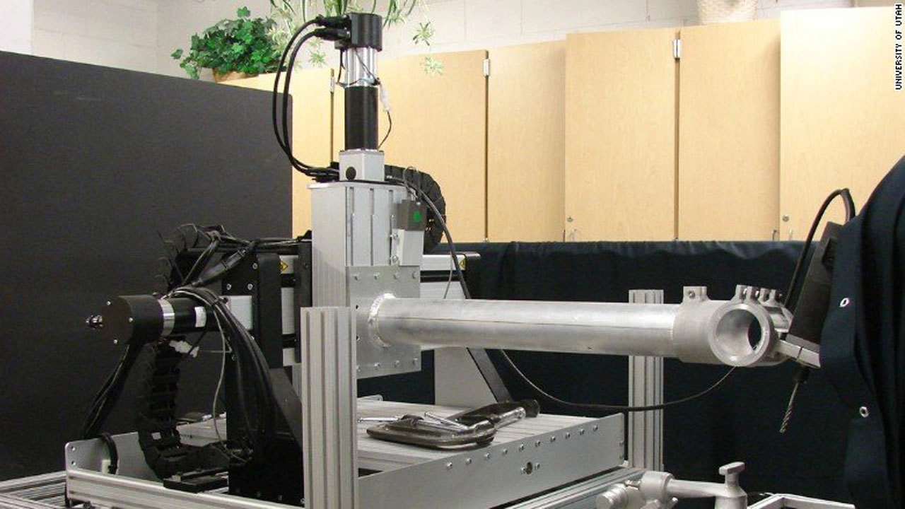 Il robot chirurgo per le operazioni al cervello (Foto: University of Utah)