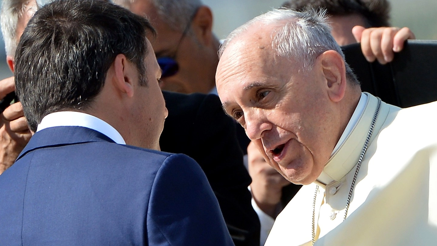 Il premier Renzi incontra il Papa (AFP)