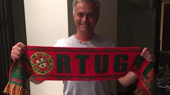 Francia-Portogallo, Mourinho festeggia in pigiama (Instagram)