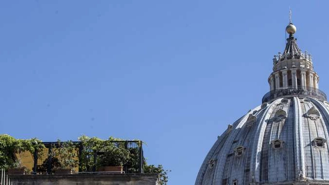 Vaticano: difesa, Bertone teste processo