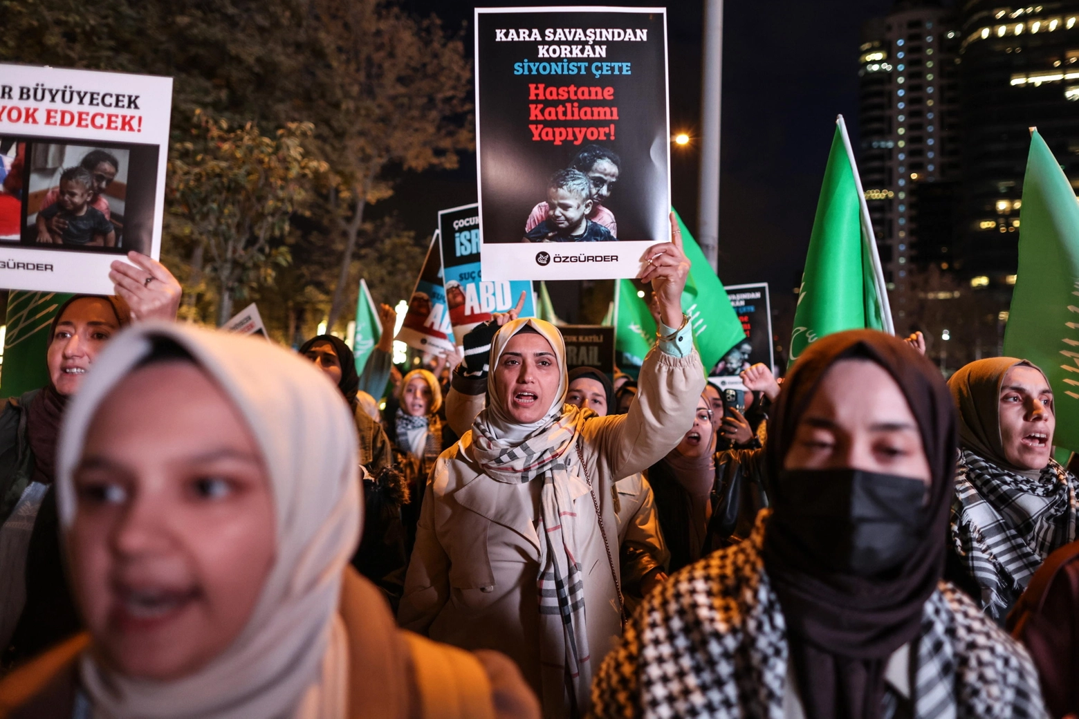 Turchia, manifestazione pro-Palestina (Ansa)
