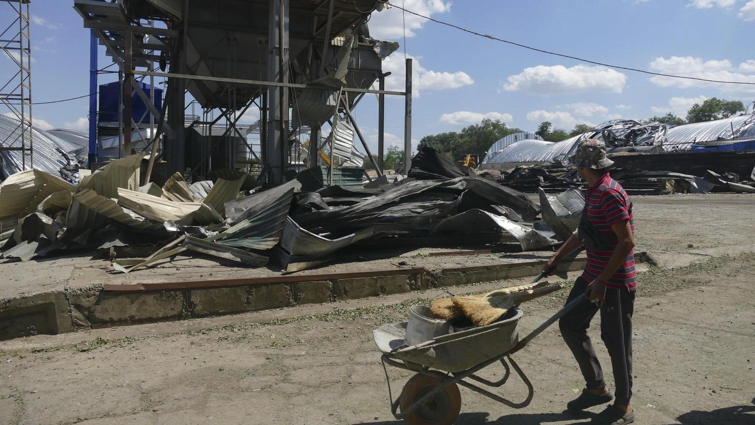Ucraina, governatore Odessa: un morto a Izmail e diversi danni