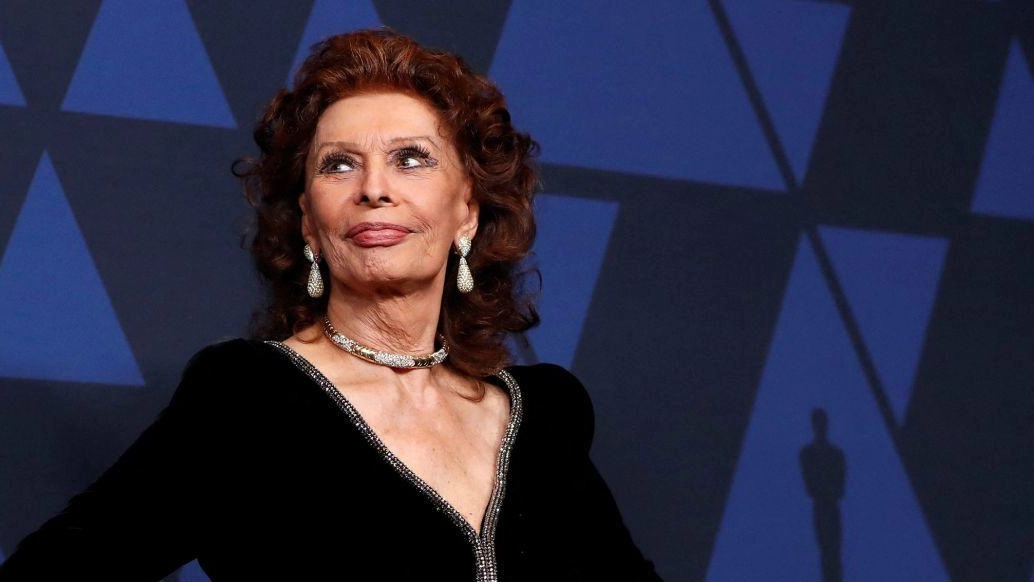 Sophia Loren da Ginevra rassicura i fan: "Grazie a tutti per l’affetto, ora devo riposare"