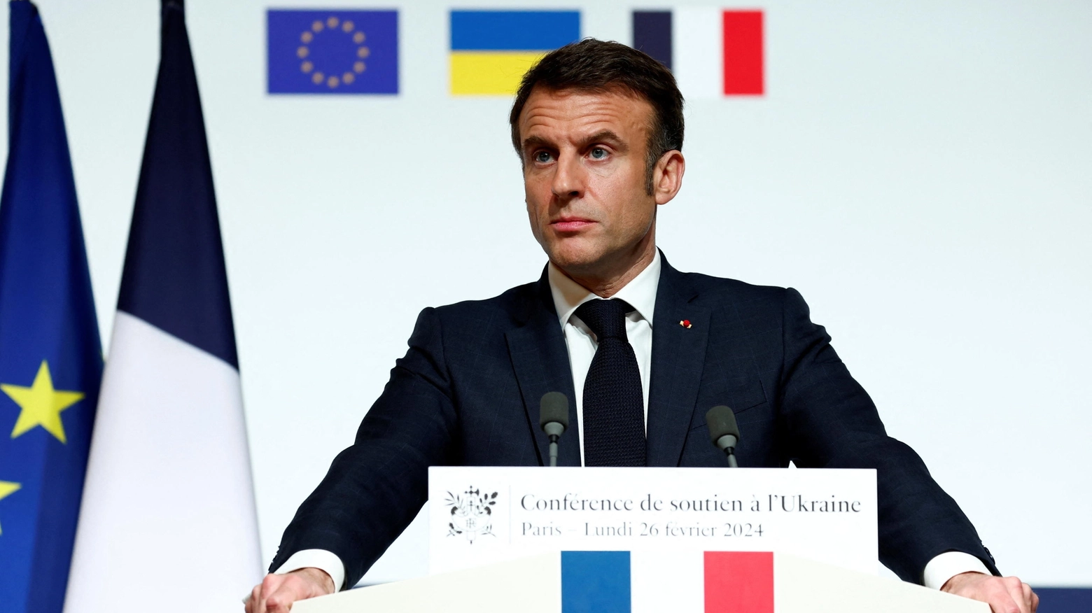 Il presidente francese: “Faremo tutto quello che c'è da fare affinché la Russia non possa vincere questa guerra”. Ma gli alleati e la Nato frenano
